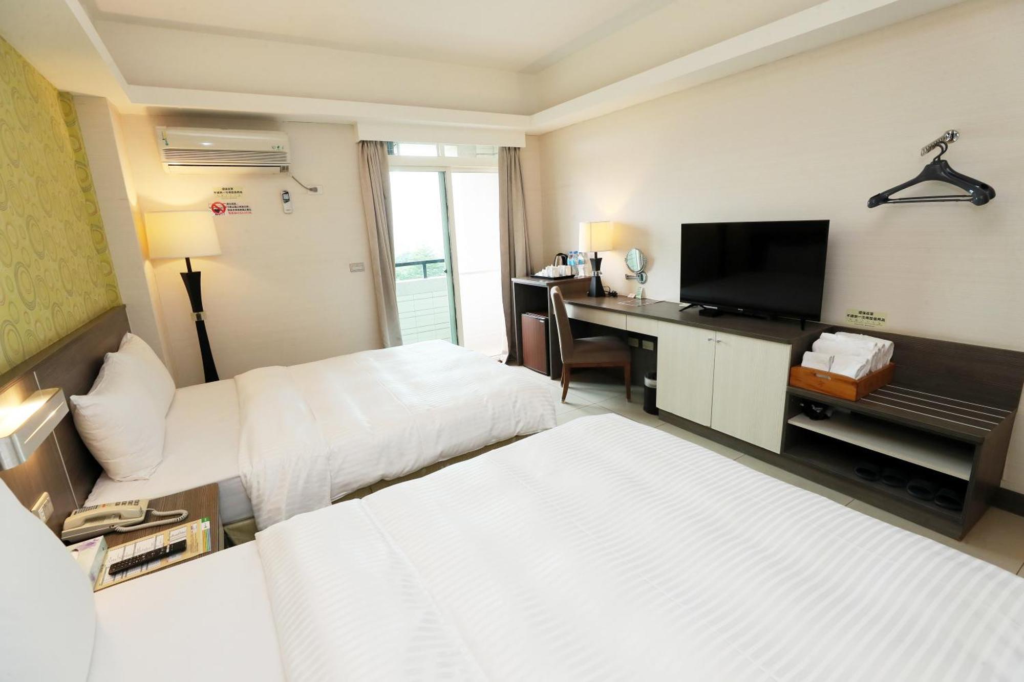โฮย่า รีสอร์ต โฮเต็ล เชียรี่ Hotel นครเจียอี้ ภายนอก รูปภาพ