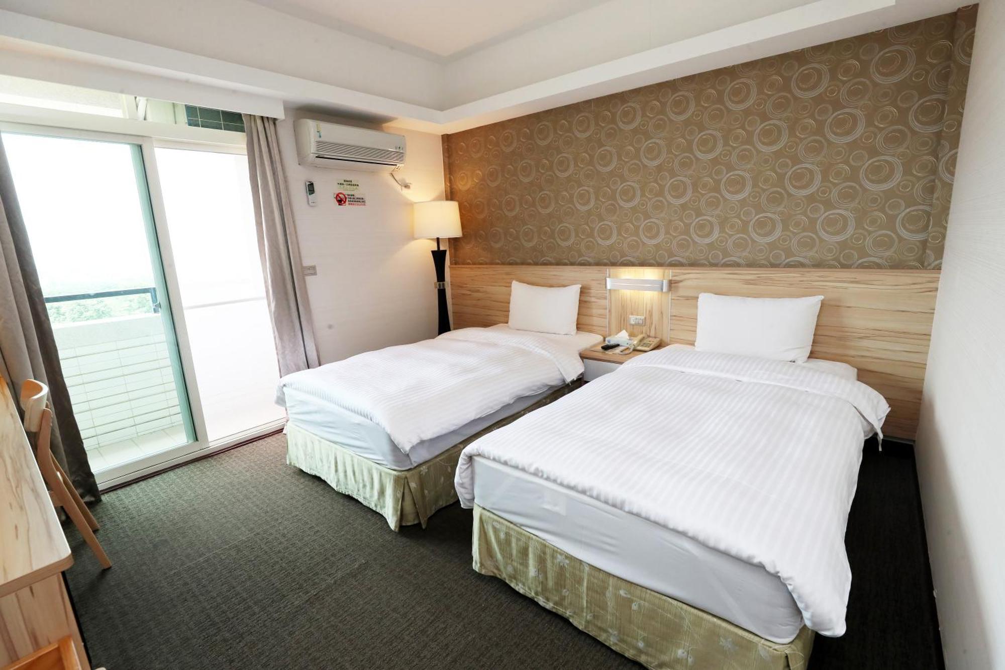 โฮย่า รีสอร์ต โฮเต็ล เชียรี่ Hotel นครเจียอี้ ภายนอก รูปภาพ