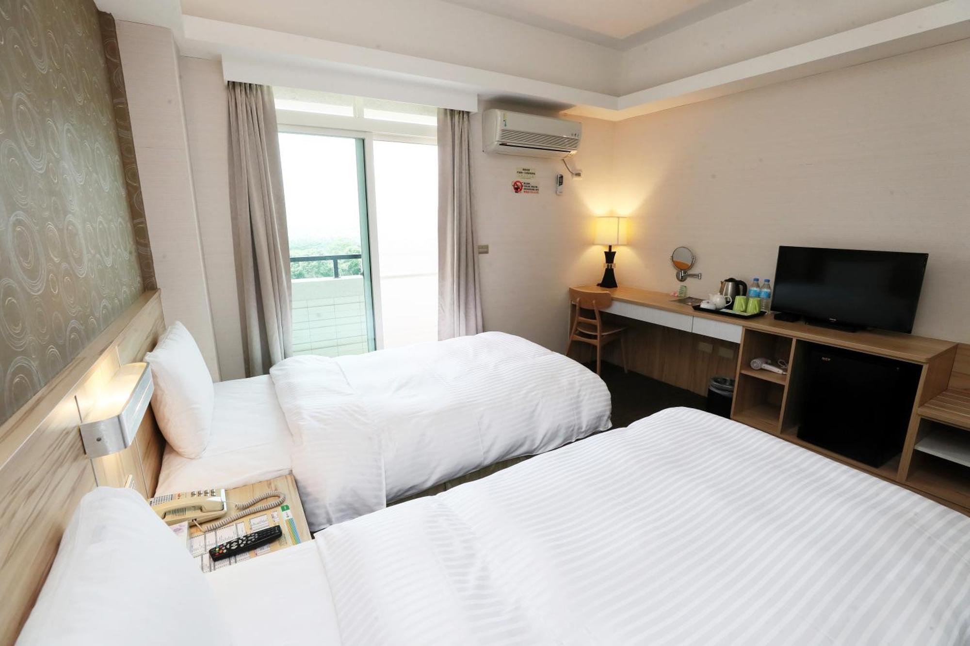 โฮย่า รีสอร์ต โฮเต็ล เชียรี่ Hotel นครเจียอี้ ภายนอก รูปภาพ