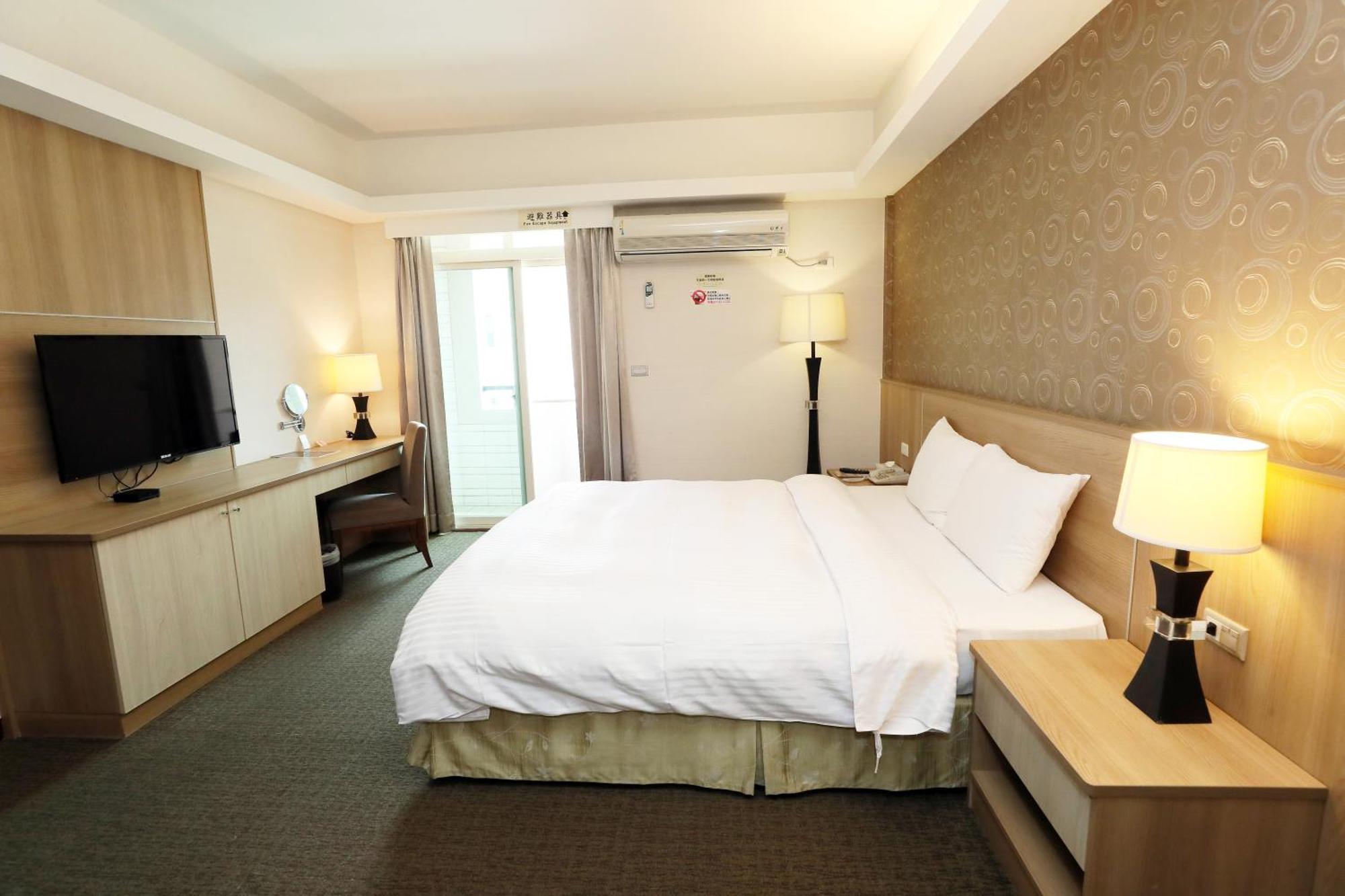 โฮย่า รีสอร์ต โฮเต็ล เชียรี่ Hotel นครเจียอี้ ภายนอก รูปภาพ