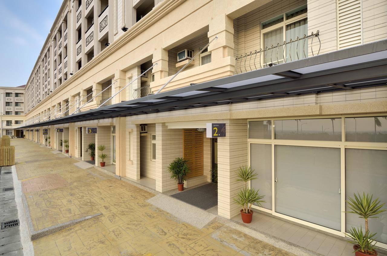 โฮย่า รีสอร์ต โฮเต็ล เชียรี่ Hotel นครเจียอี้ ภายนอก รูปภาพ